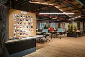 atolye-labs-istanbul-office-design-4-700x467
