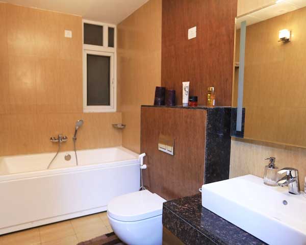 Master Bedroom Toilet